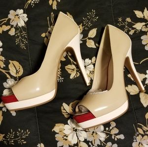 NEW ITEM-JESSICA SIMPSON PEEP TOE HEELS